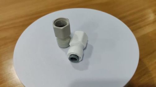 Chinese competitive price plastic quick connect hose coupling